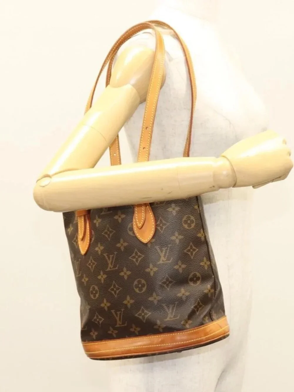 LOUIS VUITTON Monogram Bucket PM Shoulder Bag M42238 LV Auth